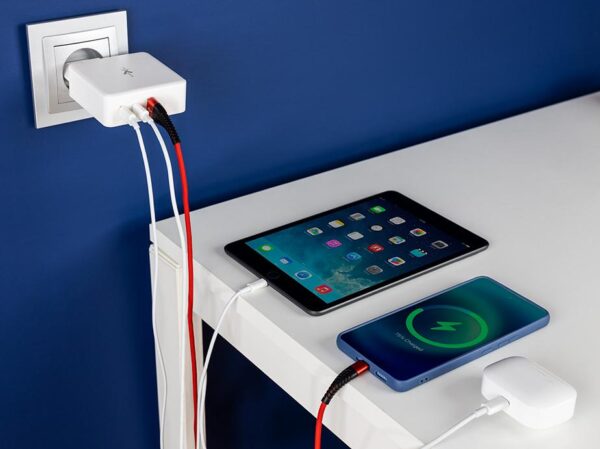Travel charger eXtreme® 2 x USB typ-C + USB - PD QC - 65W - TC65CCU